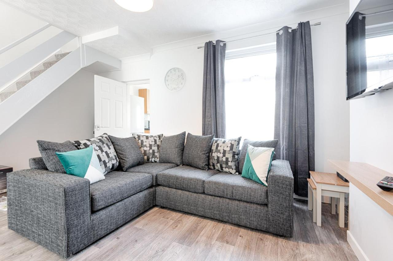 City Centre, Parking, Smart Tv'S In All Rooms Swansea Exterior photo