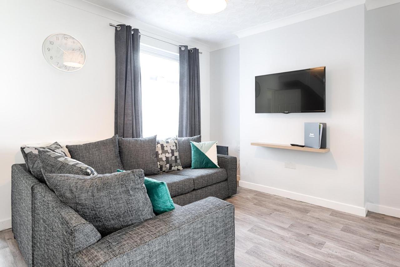City Centre, Parking, Smart Tv'S In All Rooms Swansea Exterior photo