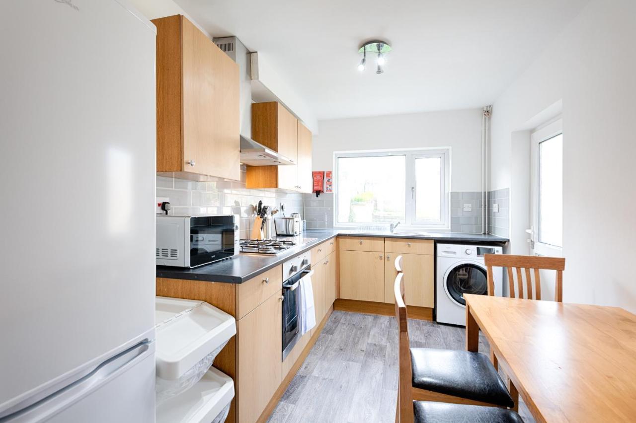 City Centre, Parking, Smart Tv'S In All Rooms Swansea Exterior photo