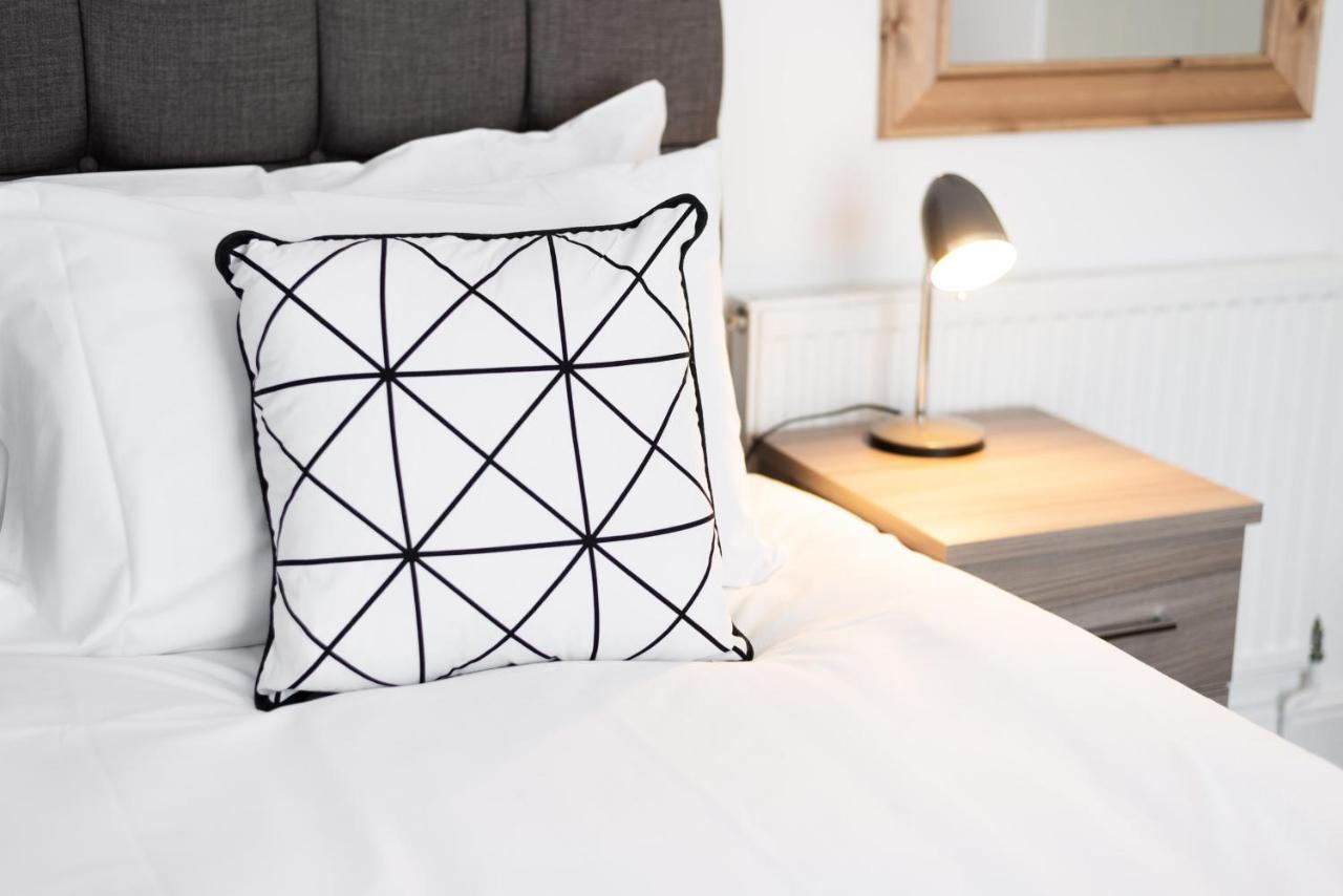 City Centre, Parking, Smart Tv'S In All Rooms Swansea Exterior photo